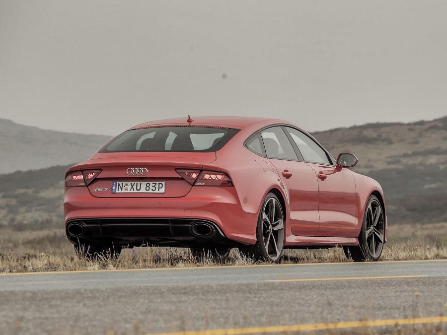  Audi RS7 Sportback 2014 года  (AU) (фото 12 из 18)
